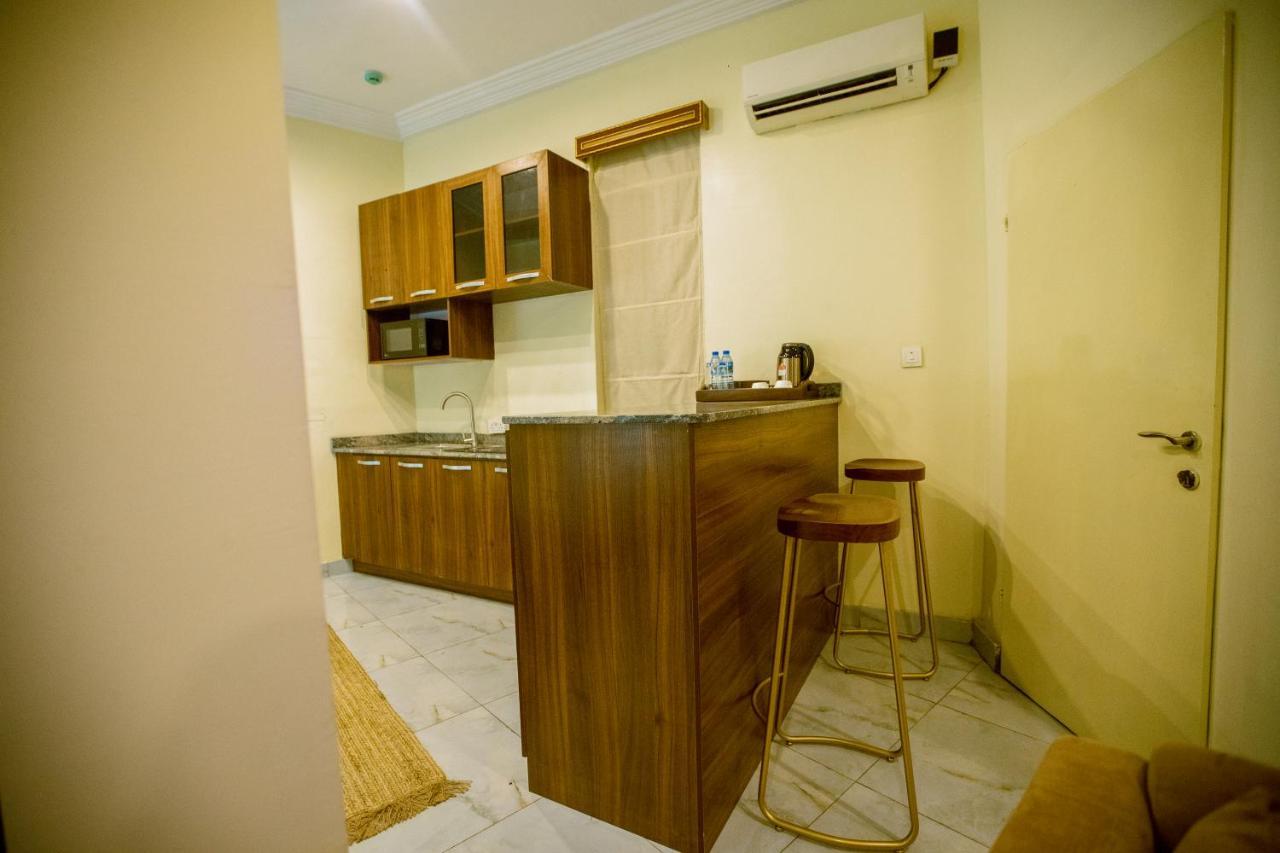 איקג'ה Apartment 79 Hotel & Suite מראה חיצוני תמונה