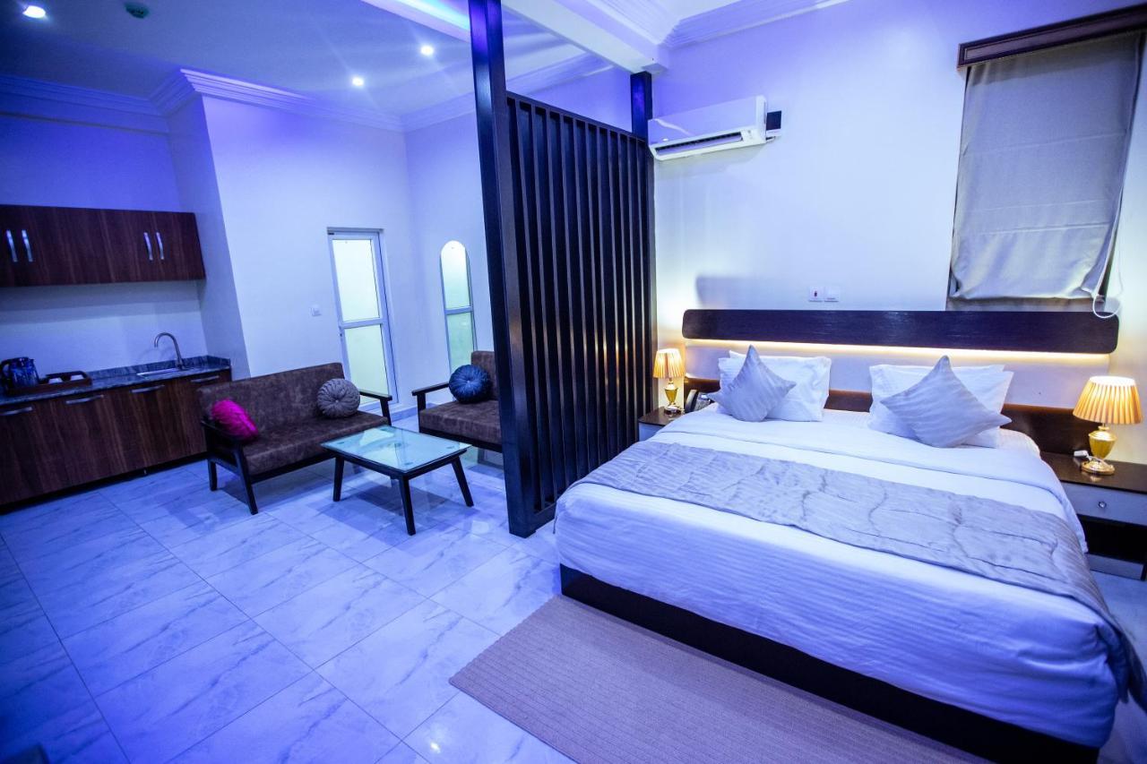 איקג'ה Apartment 79 Hotel & Suite מראה חיצוני תמונה